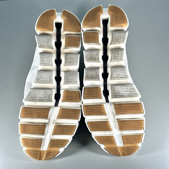 On Cloud 5 Coast Lifestyle Shoes Women's Size 9 Beige White Sneakers Lightweight - Picture 12 of 16